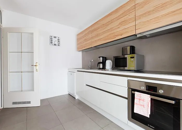 Apartma Eva Tour As *