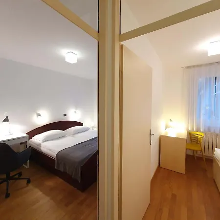 Apartamento Eva Tour As *