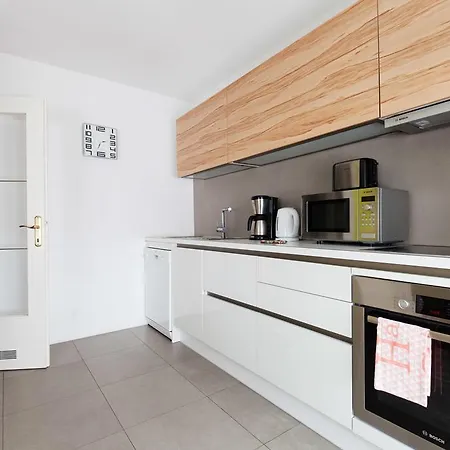 Apartamento Eva Tour As *