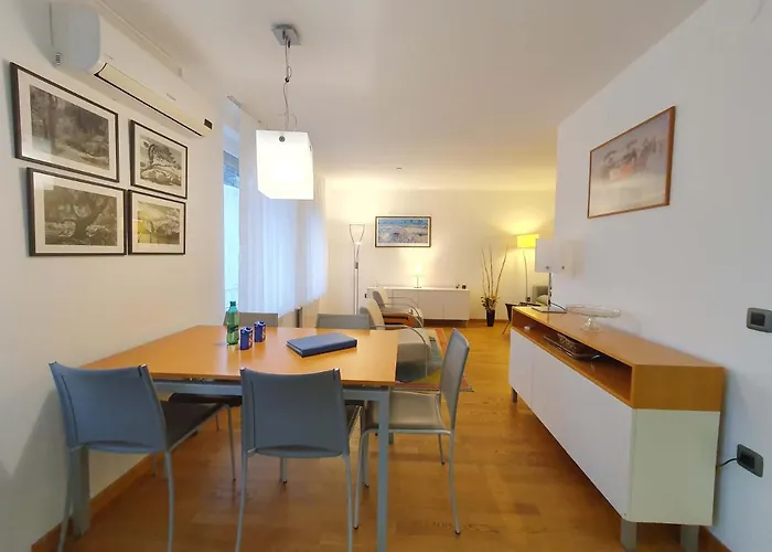 Eva Tour As Apartment